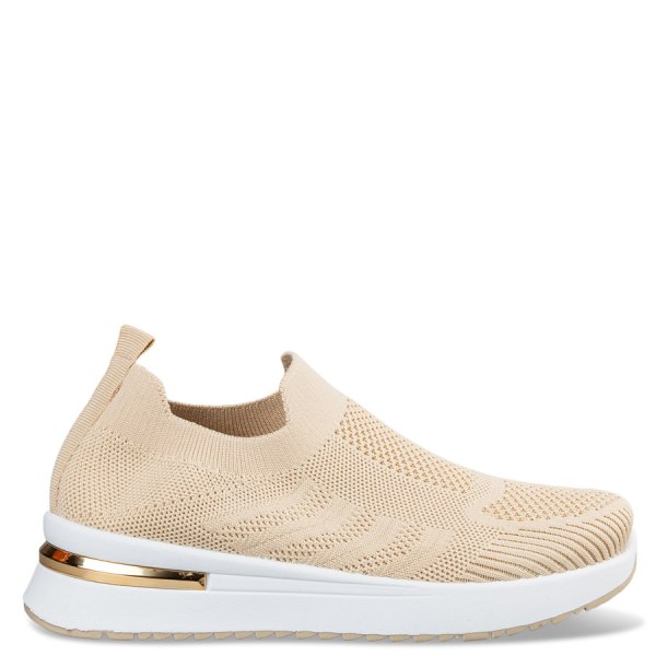  SNEAKERS 2025