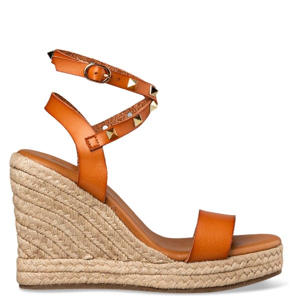 PLATFORM SANDALS