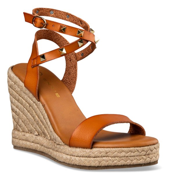 PLATFORM SANDALS