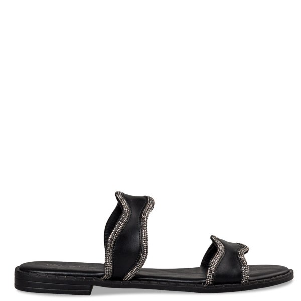 FLAT SANDALS