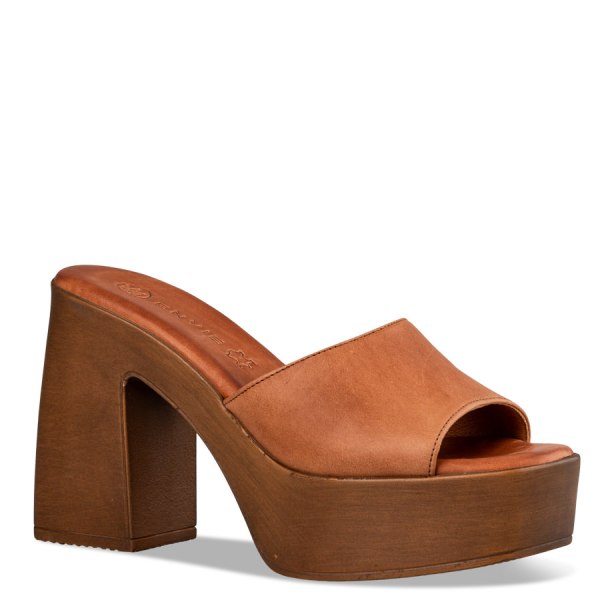 PLATFORM HEEL MULES
