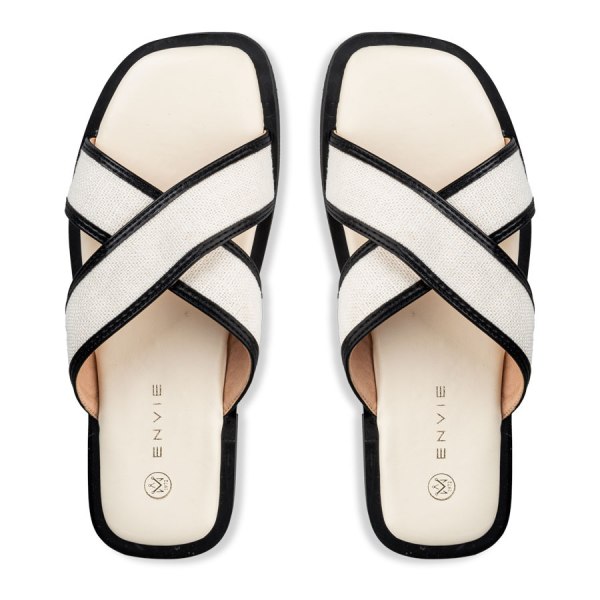  FLAT SANDALS 2025