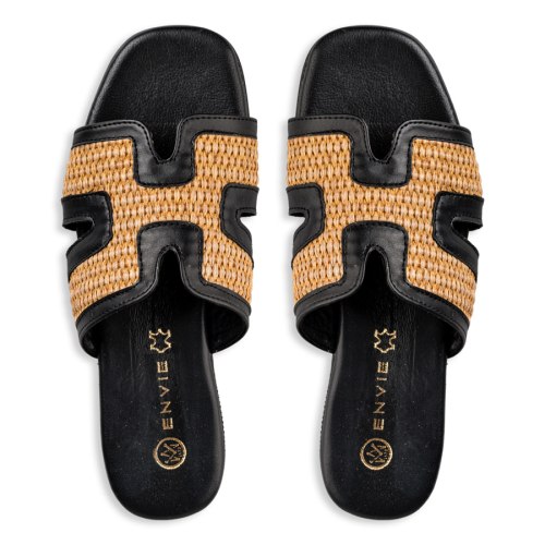  FLAT SANDALS 2025