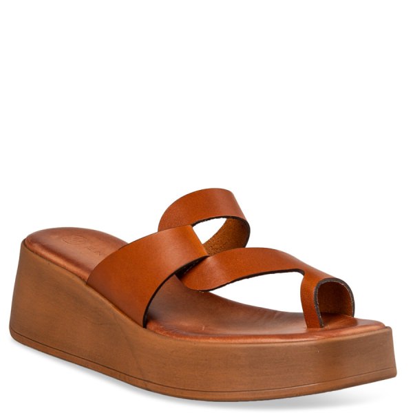 FLATFORM SANDALS