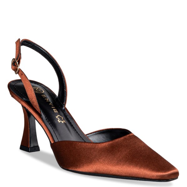 SLINGBACK PUMPS