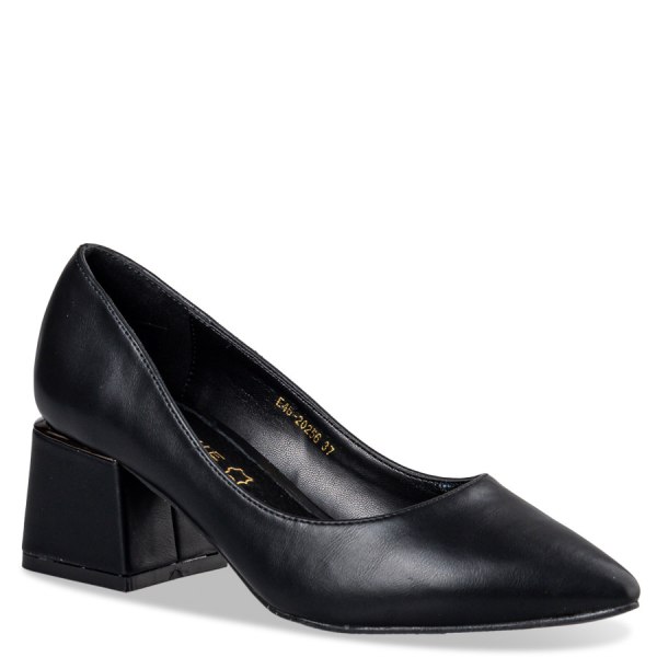 BLOCK HEEL PUMPS