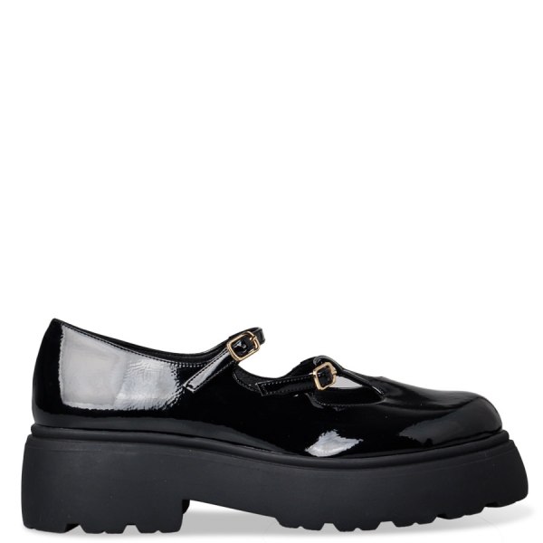 CHUNKY BALLERINAS