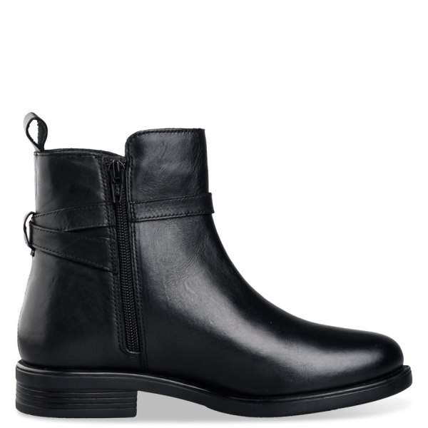BUCKLE STRAP BOOTIES φωτογραφία