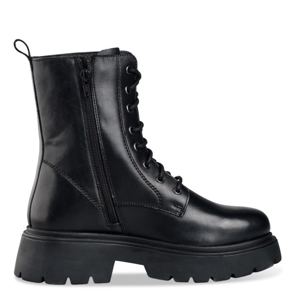 COMBAT BOOTS φωτογραφία