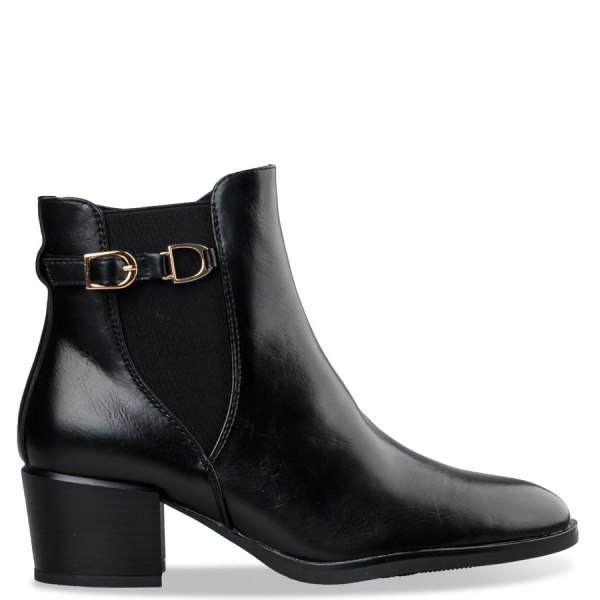 ANKLE BOOTS