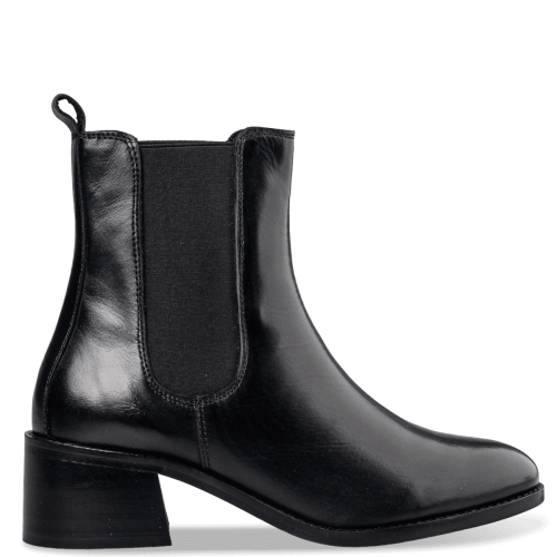  CHELSEA BOOTS 2025