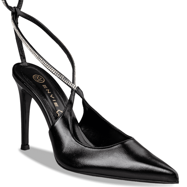 LACE UP PUMPS
