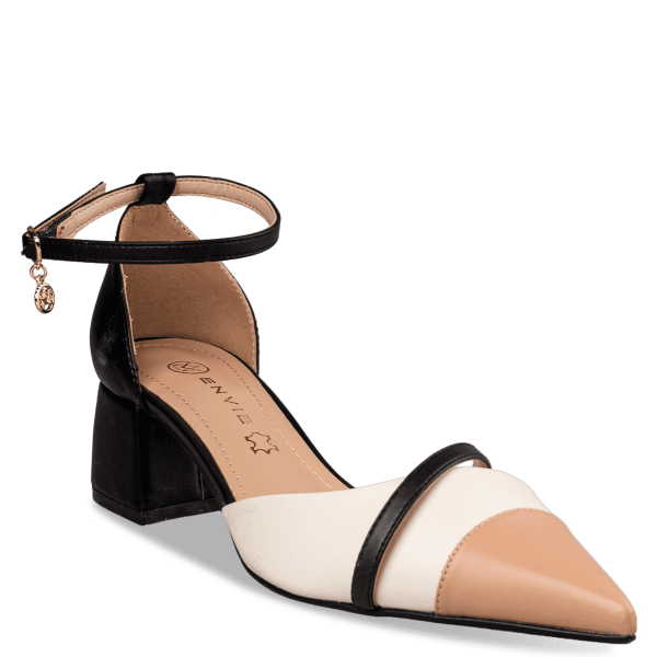 POINTY SLINGBACK PUMPS