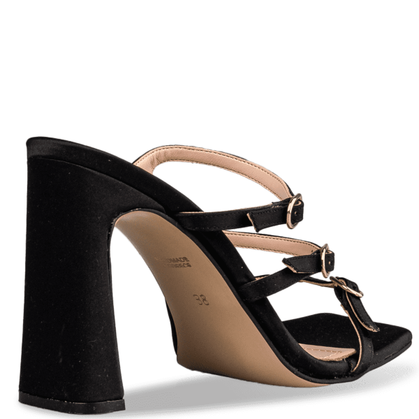 BLOCK HEEL MULES φωτογραφία