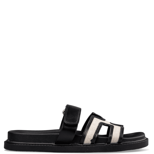 FLATFORM SANDALS