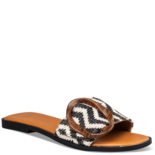 FLAT SANDALS