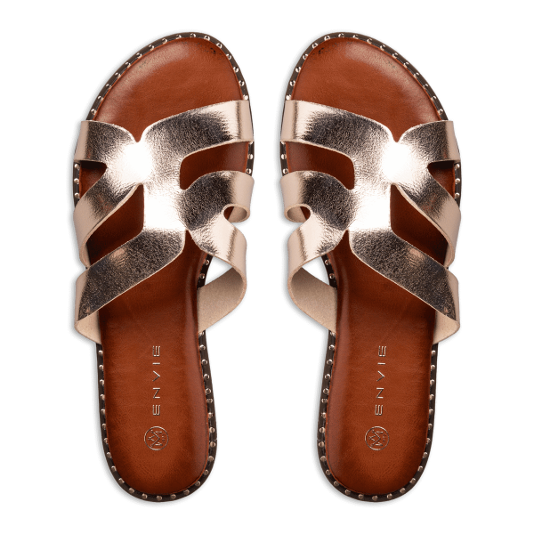 FLAT SANDALS
