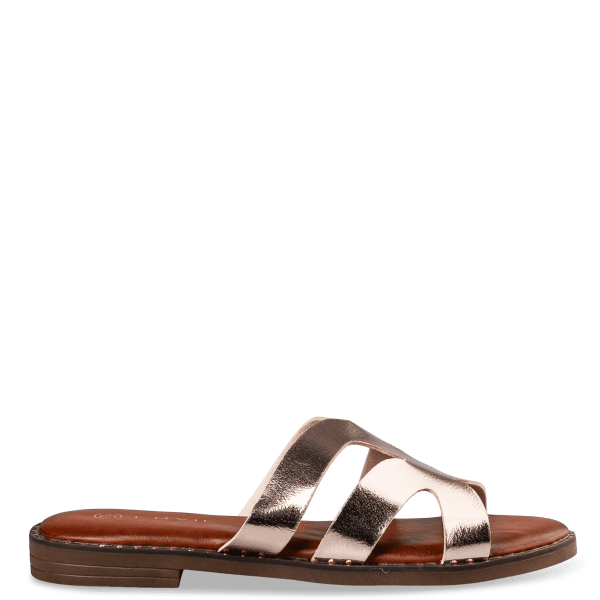 FLAT SANDALS