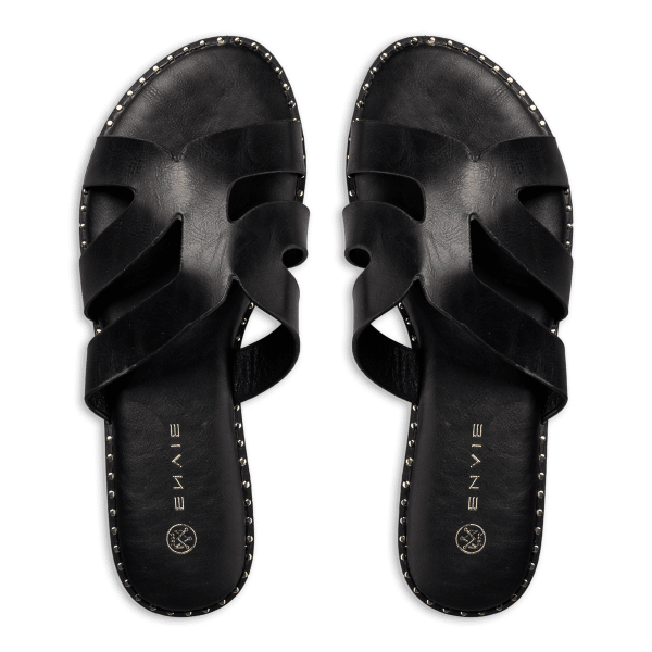 FLAT SANDALS