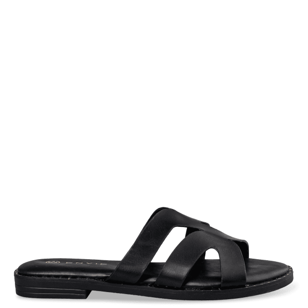 FLAT SANDALS