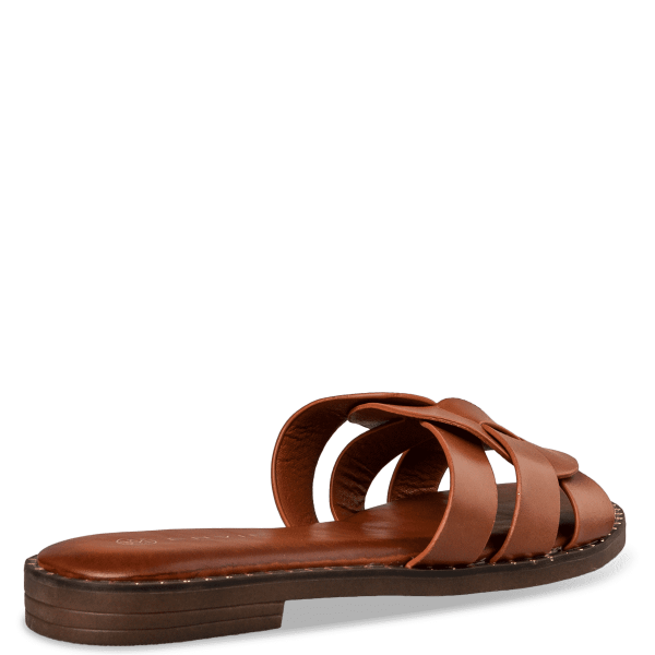 FLAT SANDALS