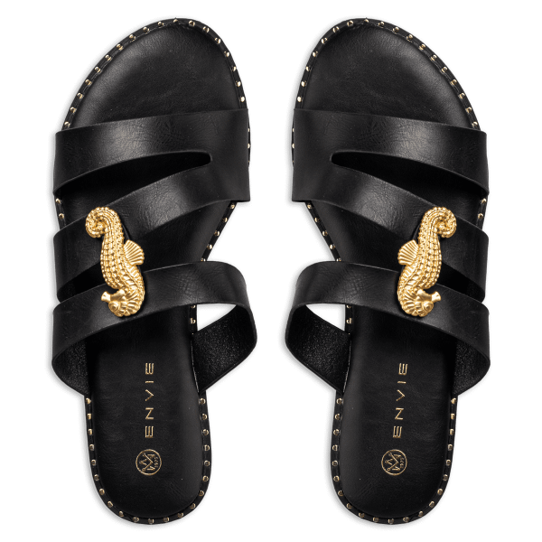 FLAT SANDALS