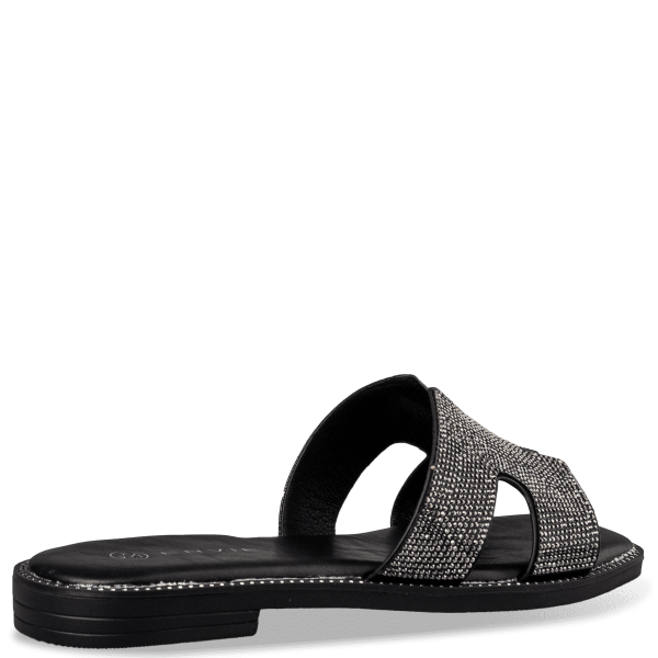 FLAT SANDALS