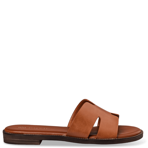 FLAT SANDALS