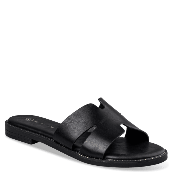 FLAT SANDALS