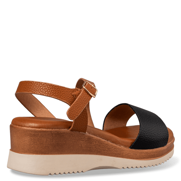 PLATFORM SANDALS φωτογραφία
