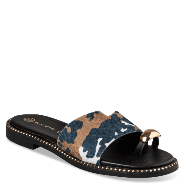 FLAT SANDALS