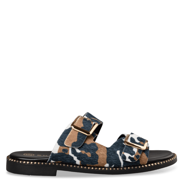 FLAT SANDALS