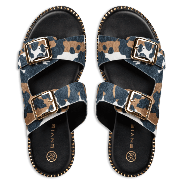 FLAT SANDALS