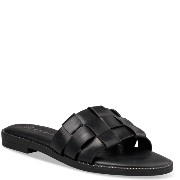 FLAT SANDALS