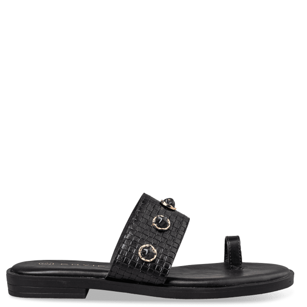 FLAT SANDALS