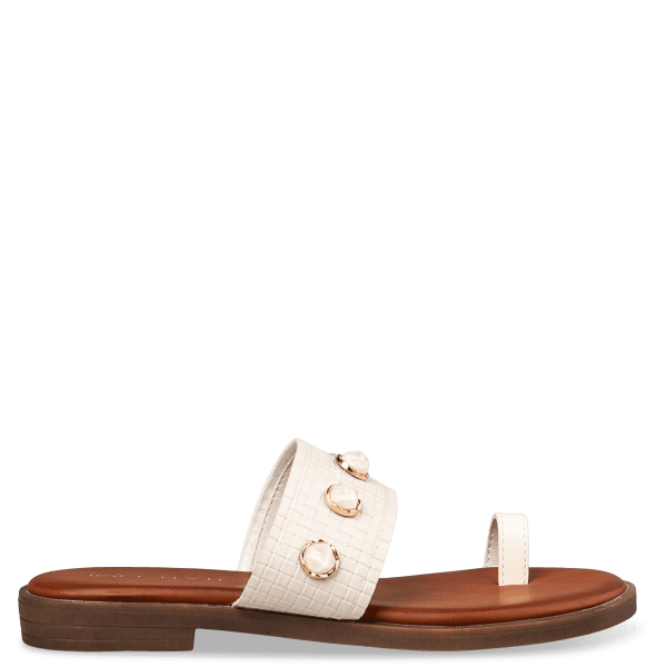 FLAT SANDALS