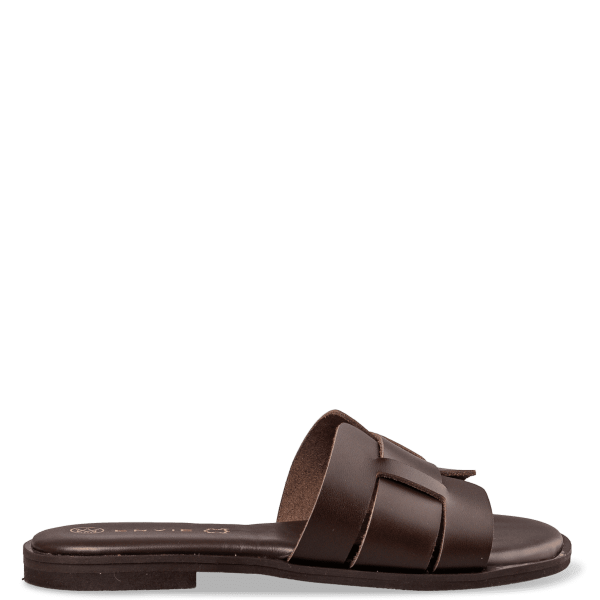 FLAT SANDALS