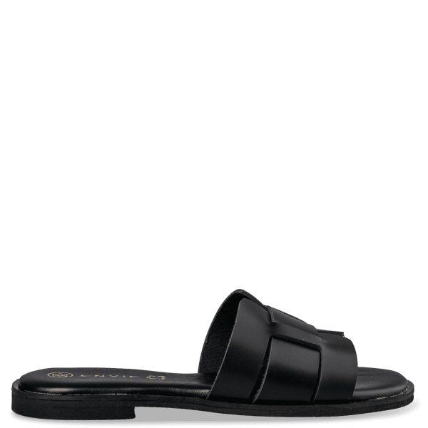 FLAT SANDALS
