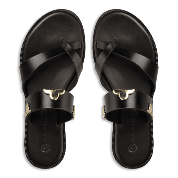FLAT SANDALS