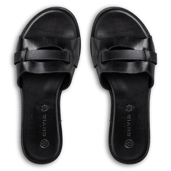 FLAT SANDALS