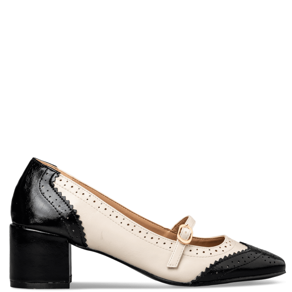 MARY JANE LOW PUMPS