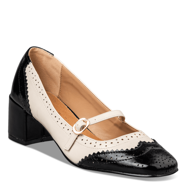 MARY JANE LOW PUMPS