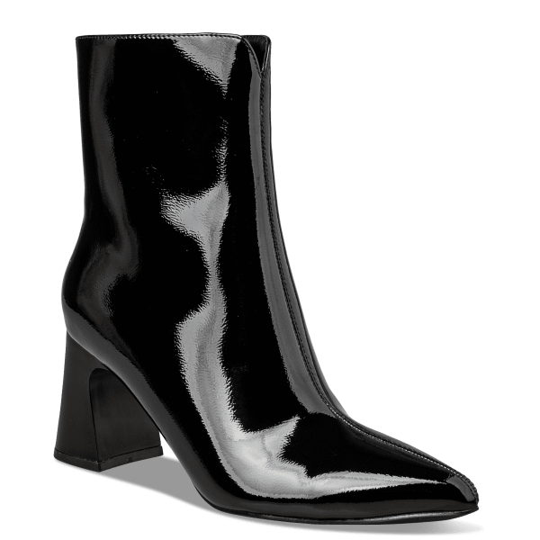 SHINY POINTY BOOTIES φωτογραφία