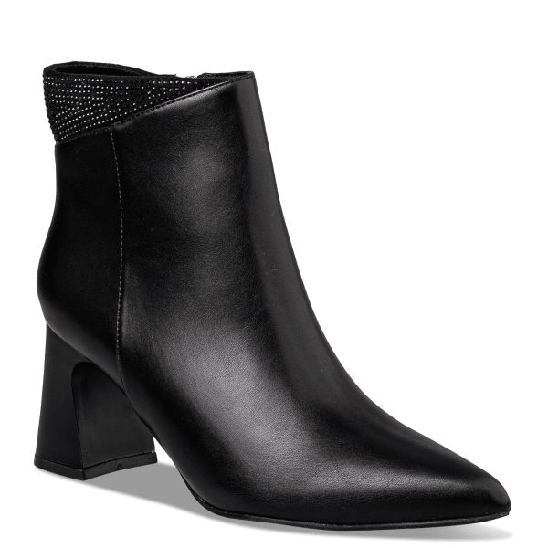 POINTY BOOTIES φωτογραφία
