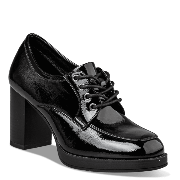 HEELED BROGUES