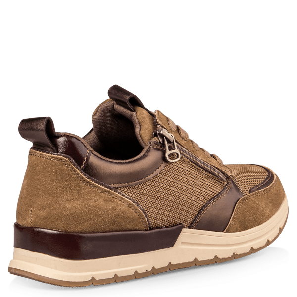 SNEAKERS φωτογραφία