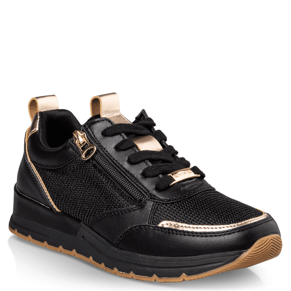 SNEAKERS φωτογραφία