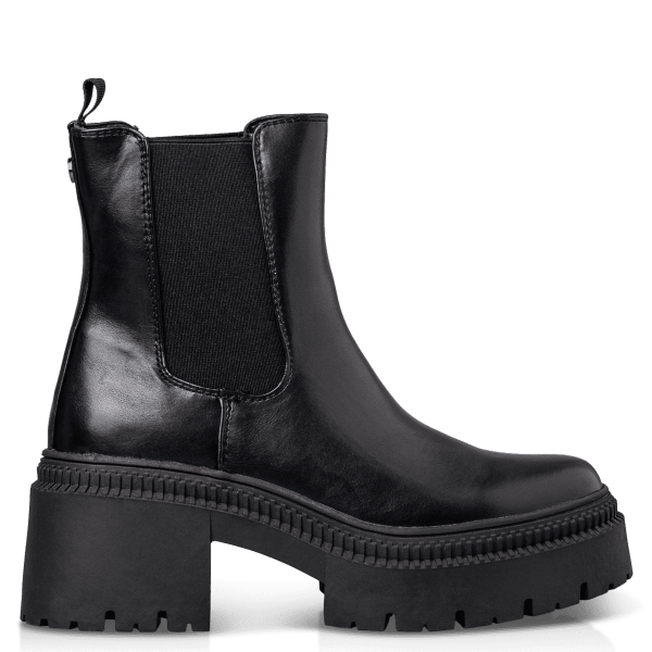 CHUNKY CHELSEA BOOTS