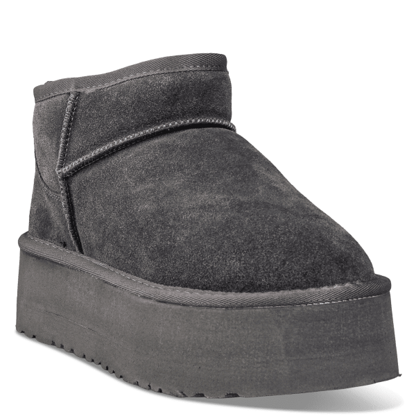 FAUX SHEARLING BOOTIES φωτογραφία
