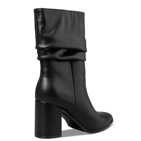 SLOUCHY BOOTIES